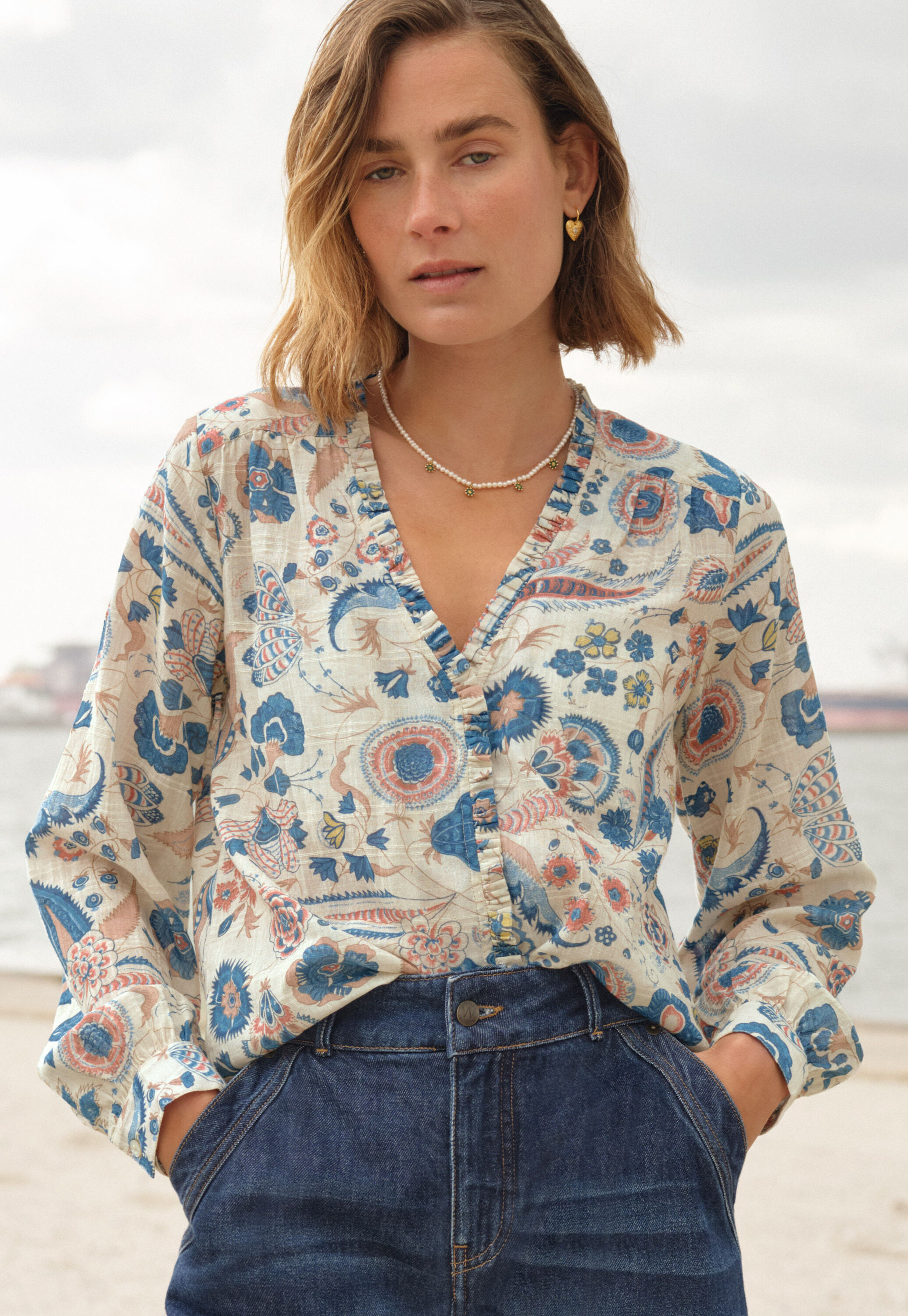 Bluse mit Biesen