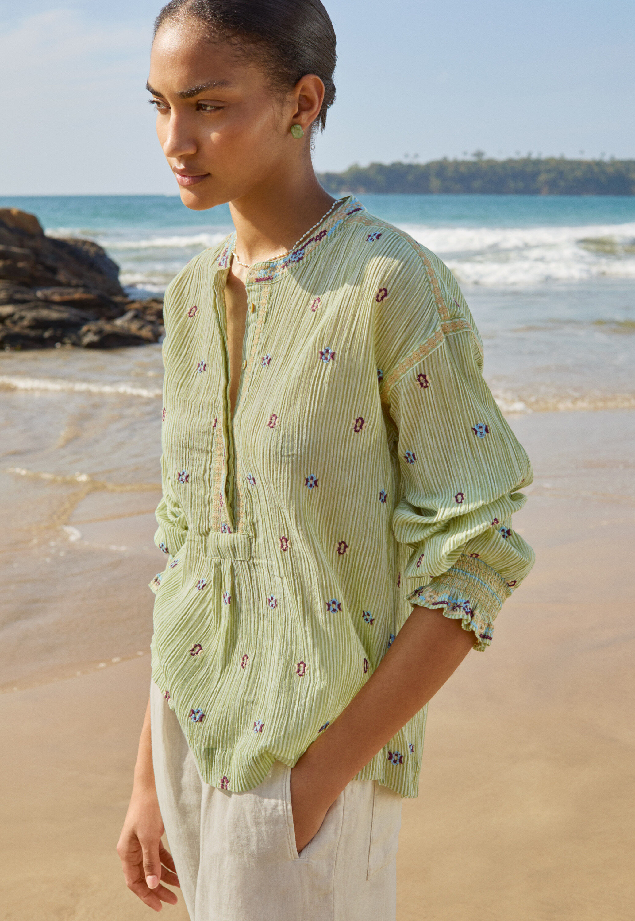 Bluse mit Biesen