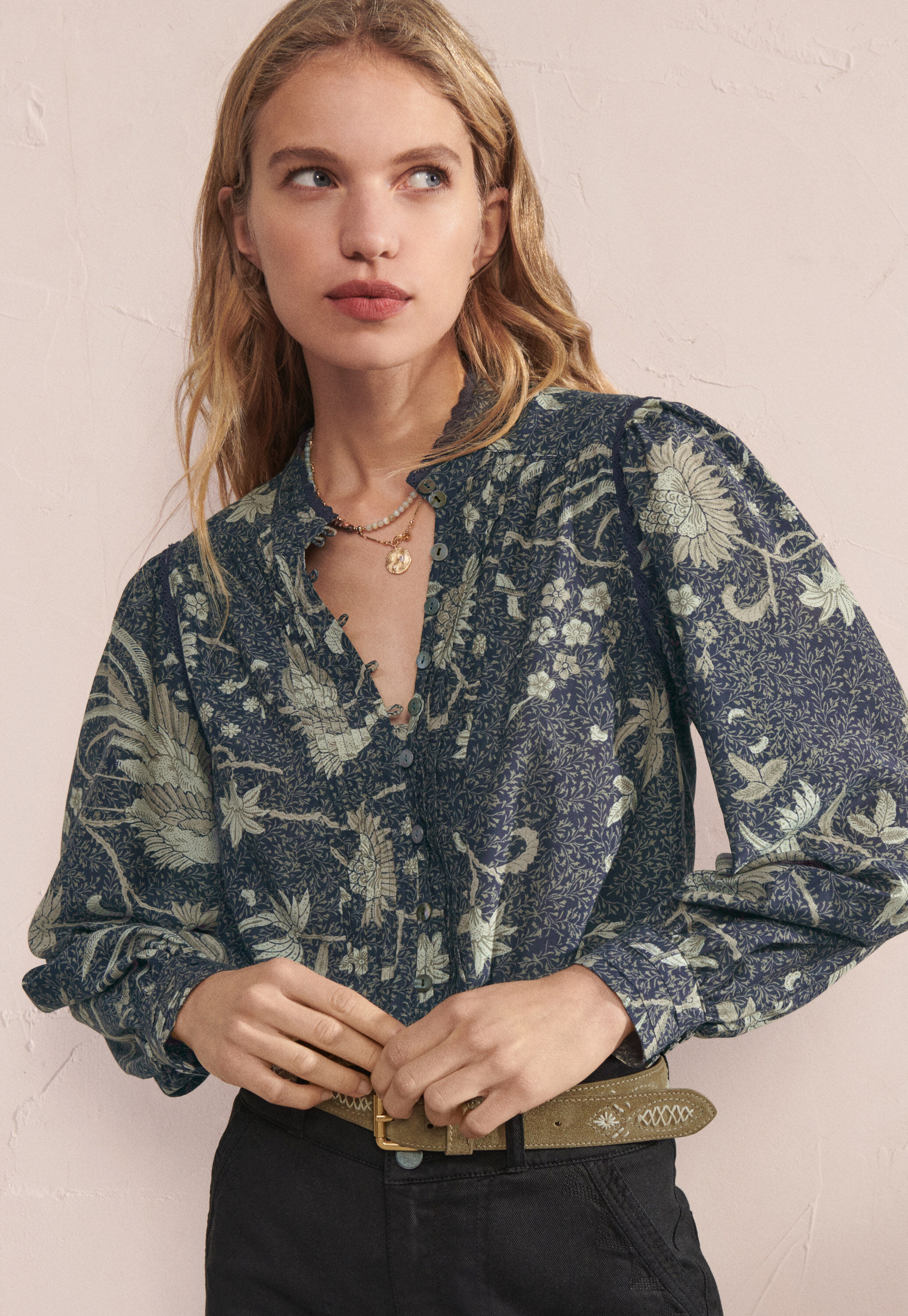 Bluse mit Biesen