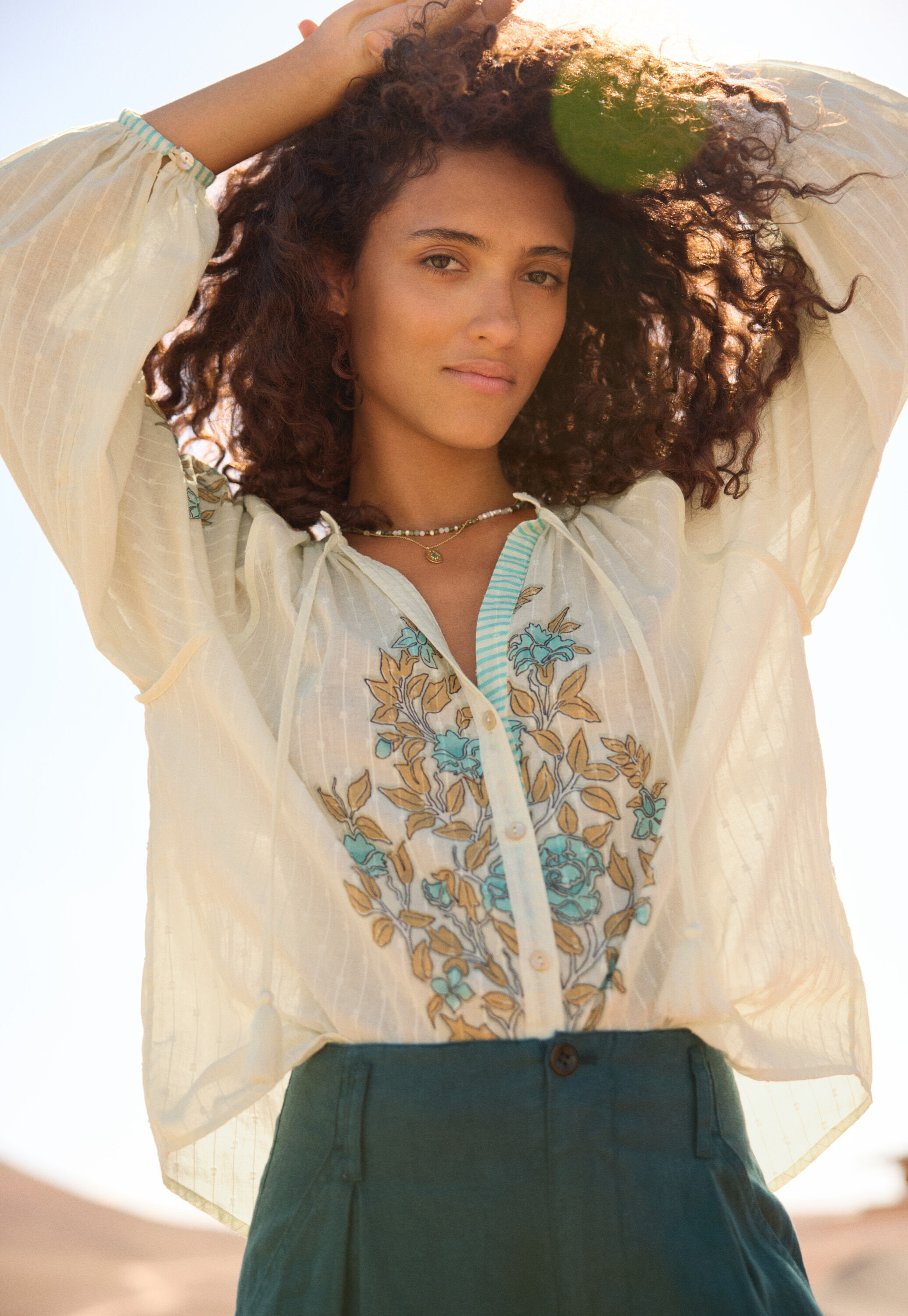 Bluse mit Biesen